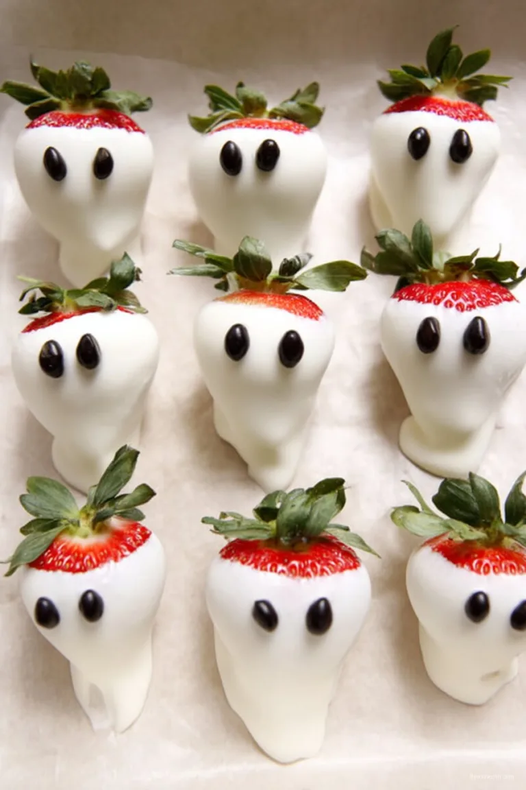 Quick & Creepy Ghost Strawberries