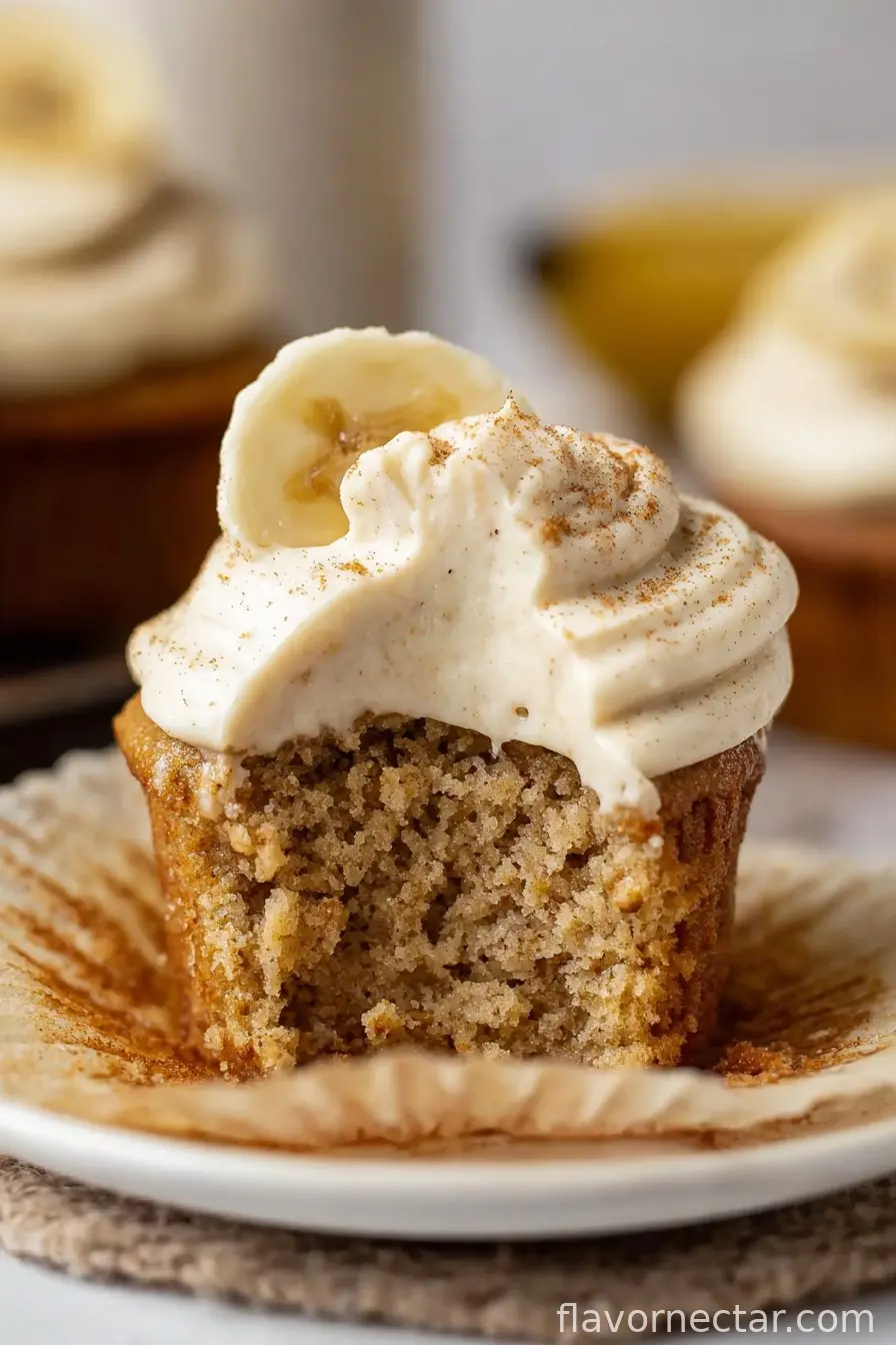 THE BEST Banana Cupcakes with cinnamon cream cheese frosting