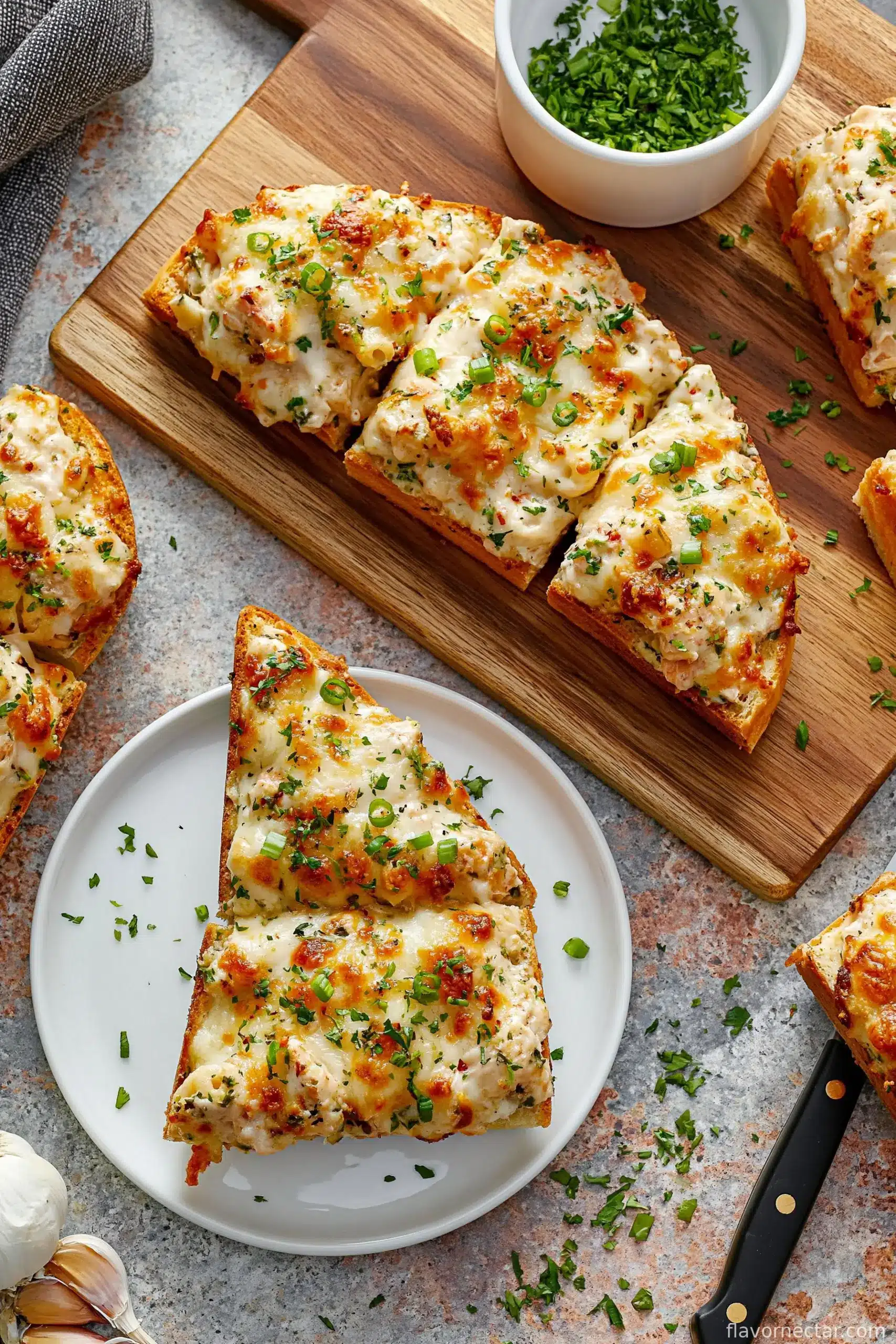 Chicken Alfredo Garlic Bread